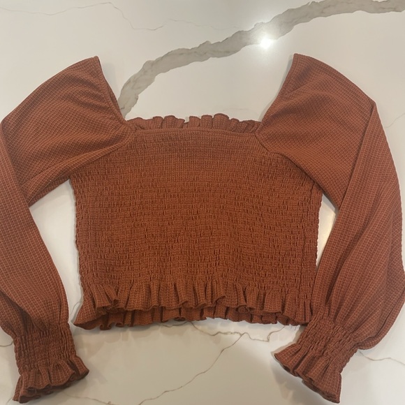 Altar’s State top - Picture 5 of 5